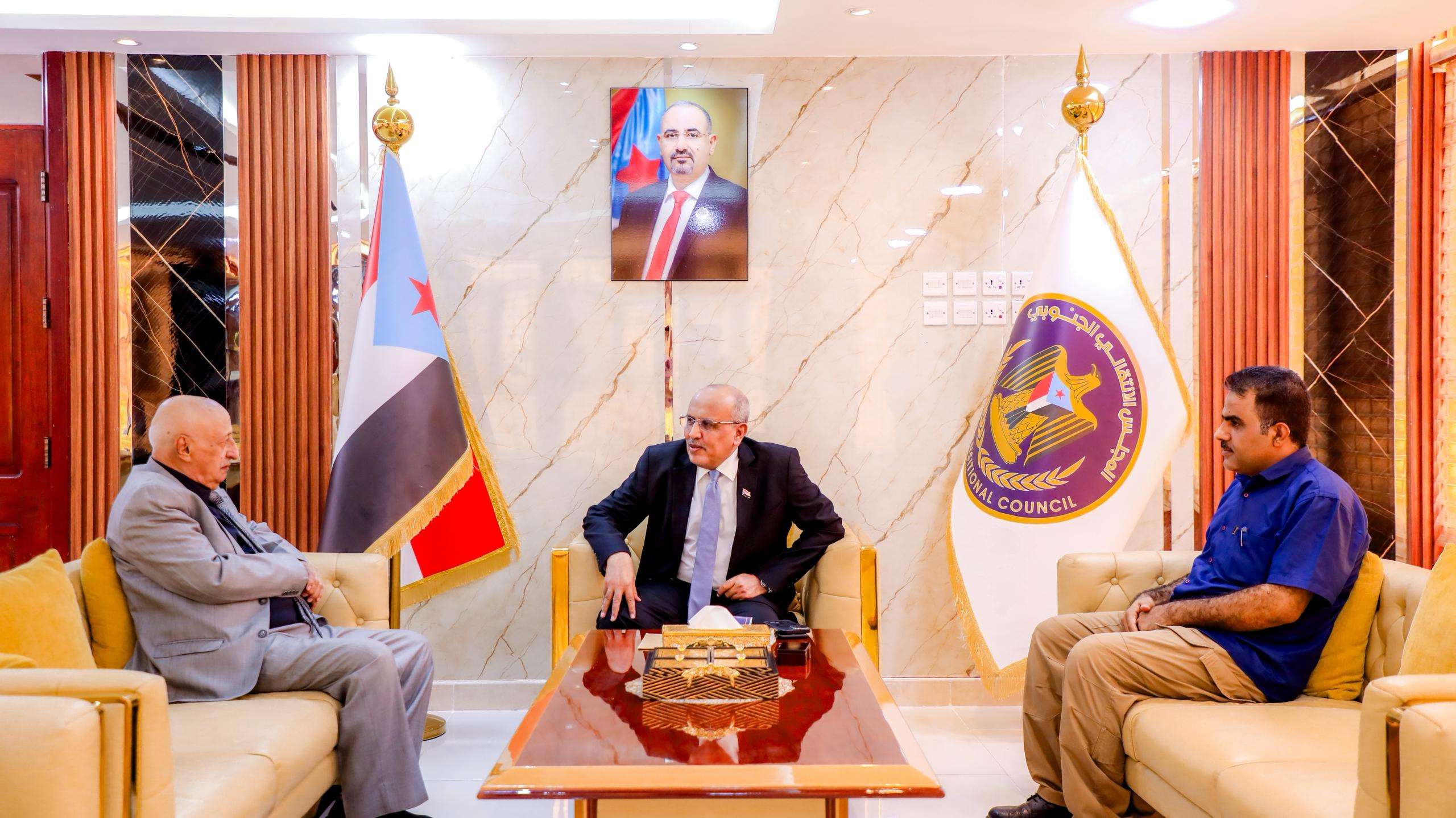 الكثيري يطَّلع على أوضاع السجون بالعاصمة عدن والمحافظات المحررة