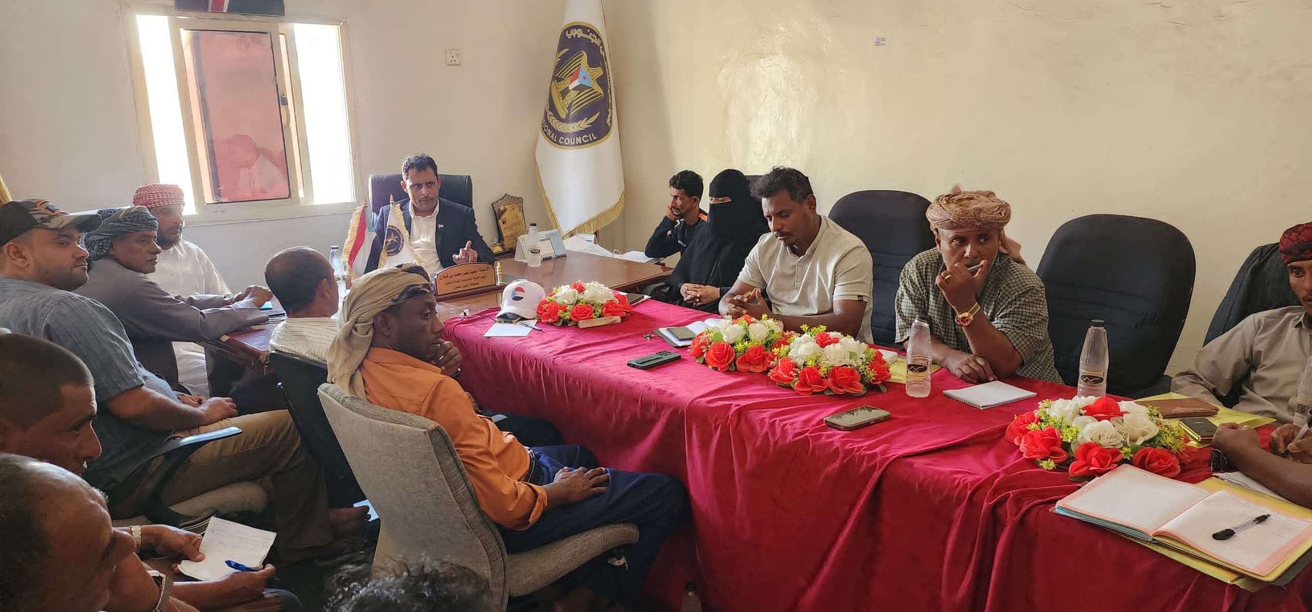 تنفيذية انتقالي سقطرى تستعرض تقارير الأداء للأنشطة المنفذة خلال النصف الأول من العام الجاري