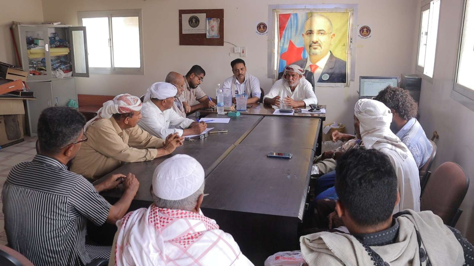 انتقالي غيل باوزير يؤكد دعمه لقضايا المواطنين ويشدد على ضبط الأسعار