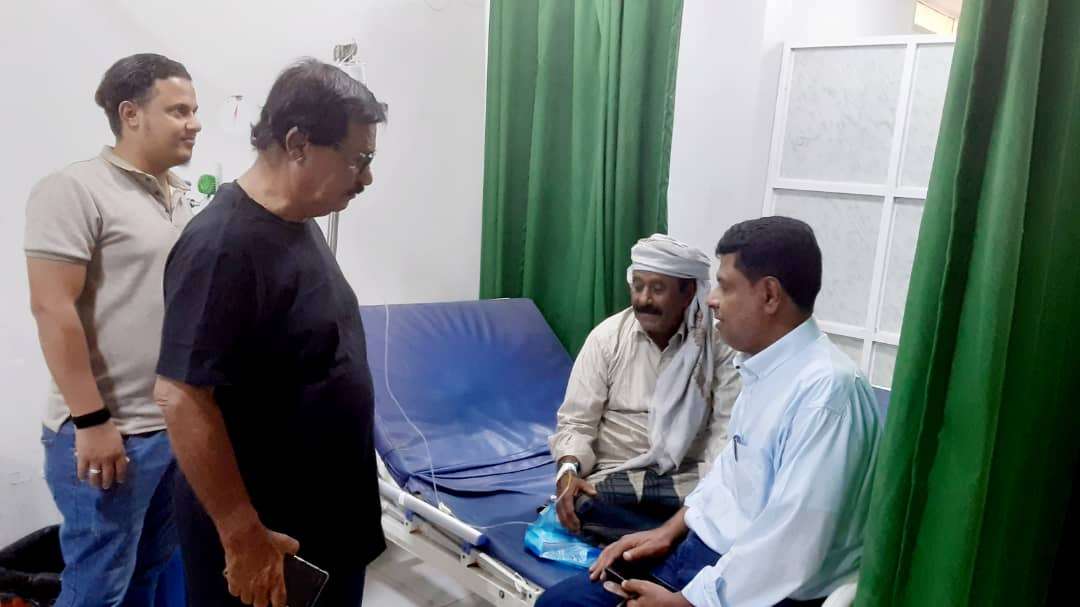 فريق التوجية والرقابة الرئاسي يطمئن على صحة رئيس تنفيذية انتقالي شبوة